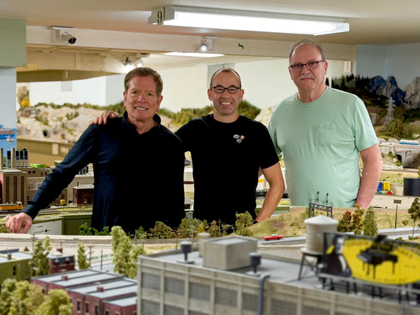 Pacific Southern Railway welcomed famed Director and Writer David Zucker (Airplane!, The Naked Gun) to the layout