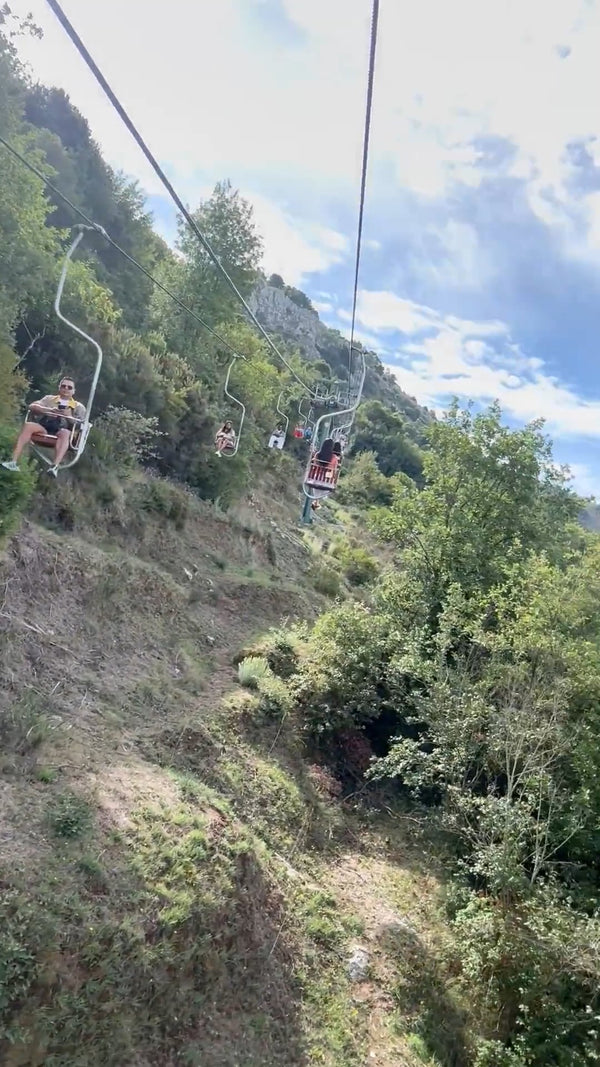 Murr is on a chairlift in Italy!